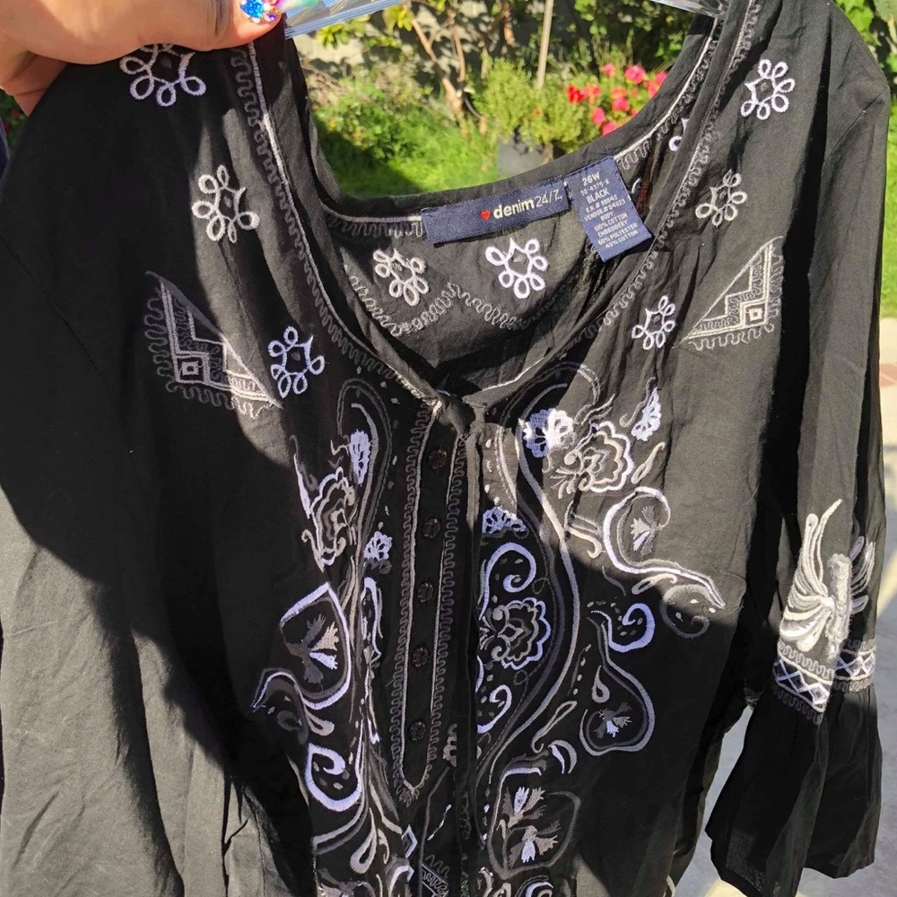 Flowy shirt blouse with pattern